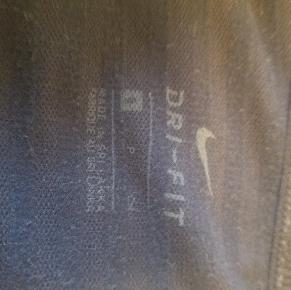 Nike half zip top - Picture 4 of 4